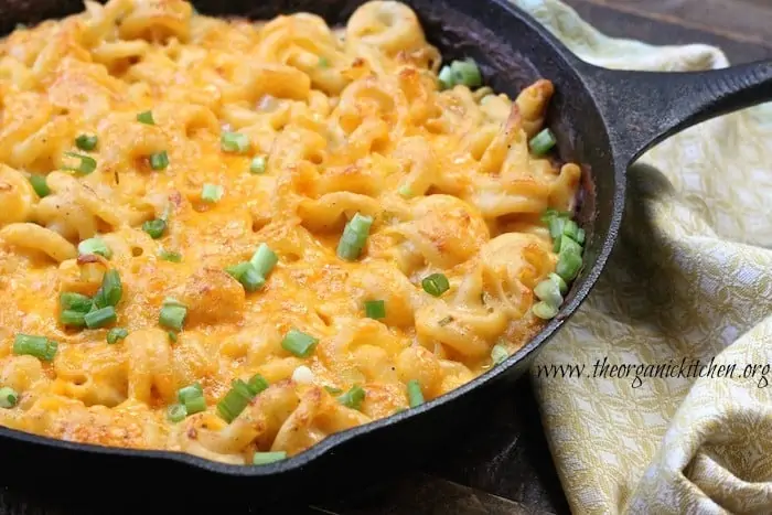 Do your kids love Macaroni and Cheese? Are you tired of the same old recipe? Check out these delicious and unique variations on the classic dish. :: www.homeschoolgiveaways.com
