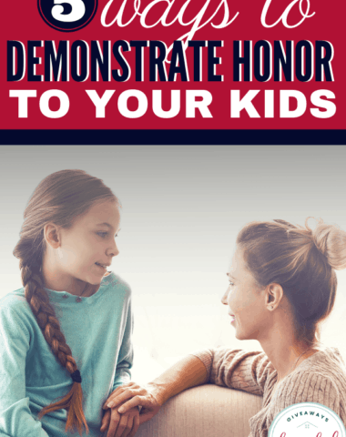 5 Ways to Demonstrate Honor to Your Kids text with photo of mom and daughter talking.