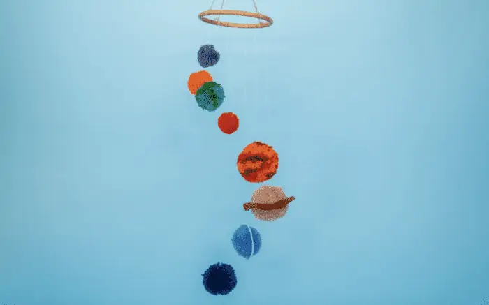 pom pom solar system mobile