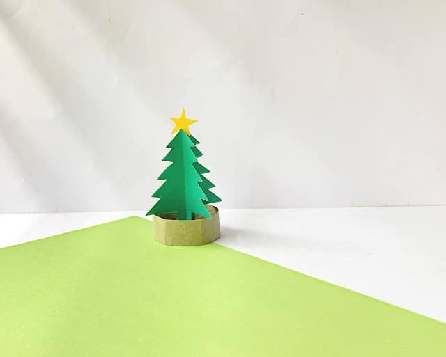 3D construction paper Christmas tree